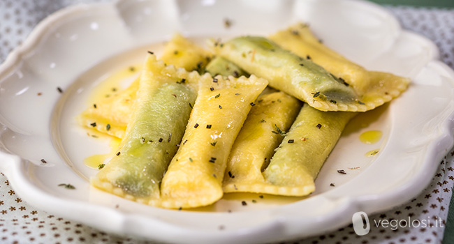 Ravioli doppi paglia e fieno