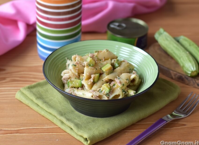 Pasta con crema di fagioli tonno e zucchine