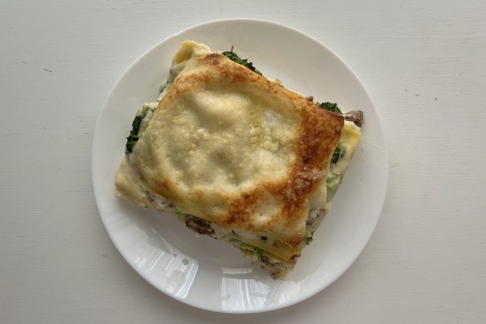 Lasagne salsiccia e broccoli: una doppietta da applausi