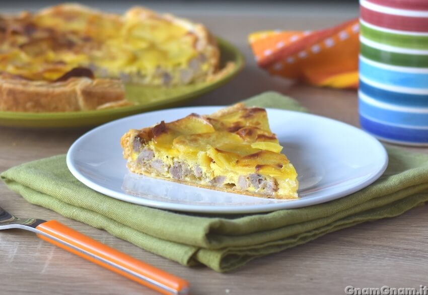 Torta salata patate e salsiccia