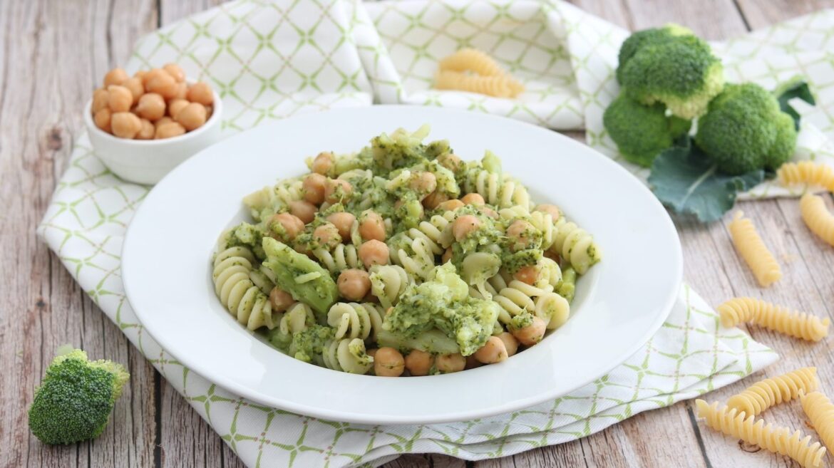 Pasta ceci e broccoli