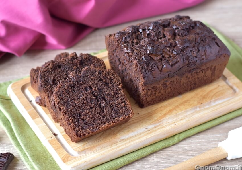 Plumcake con cioccolato delle uova di Pasqua
