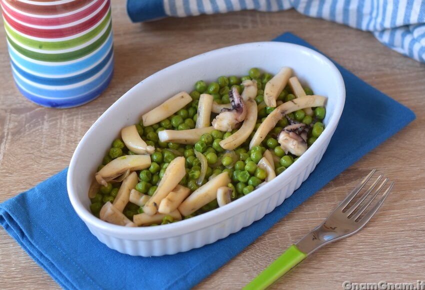 Seppie e piselli: solo 330 calorie a porzione
