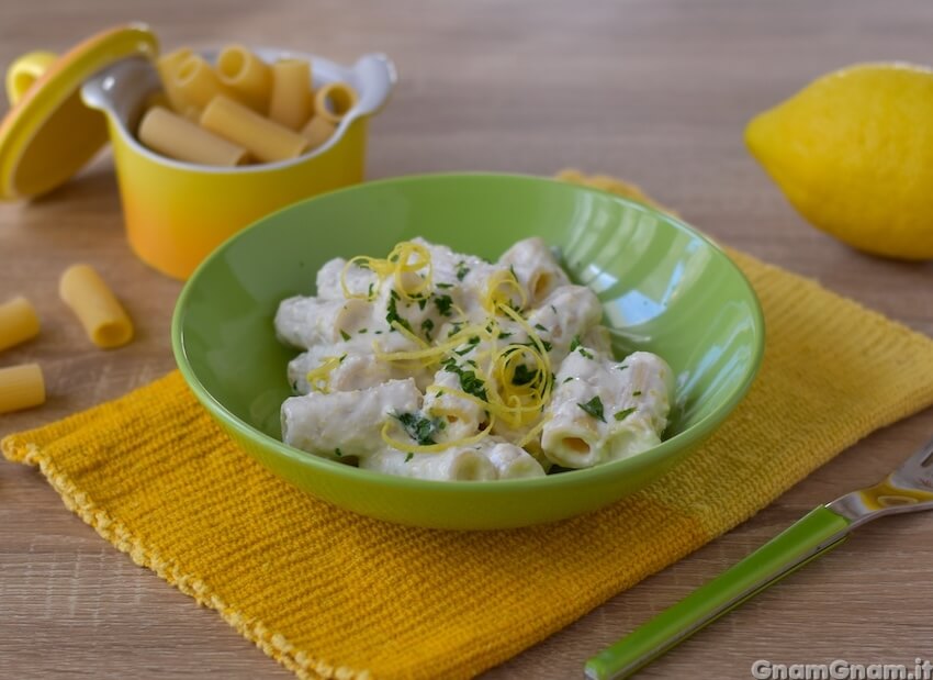 Pasta fredda al limone: il primo estivo pronto in 15 minuti