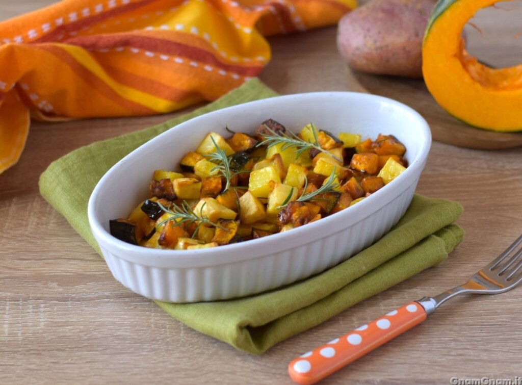 Zucca e patate al forno: il contorno che sa di autunno