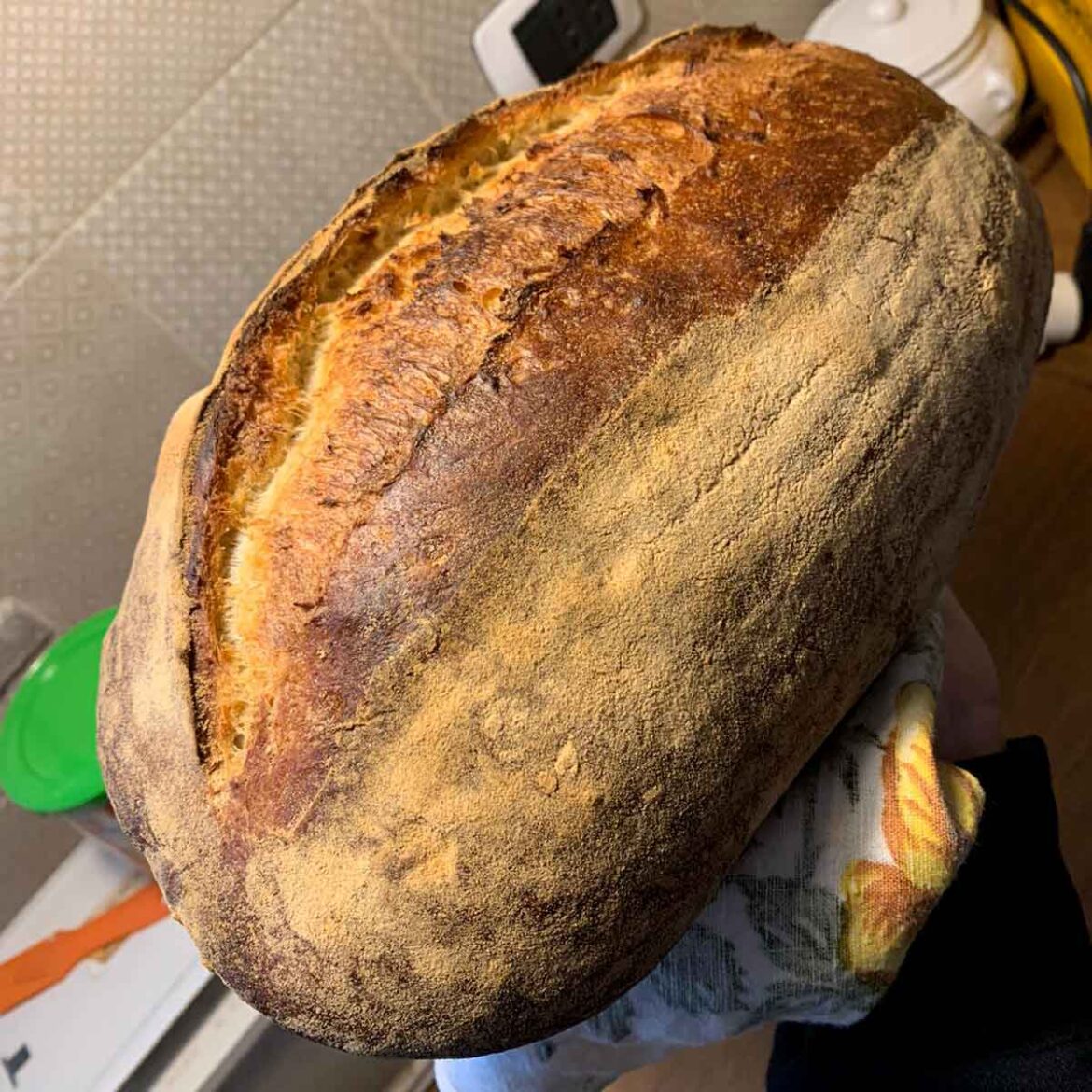 Pane fatto in casa semplice e croccante, la ricetta di Luca Pezzetta