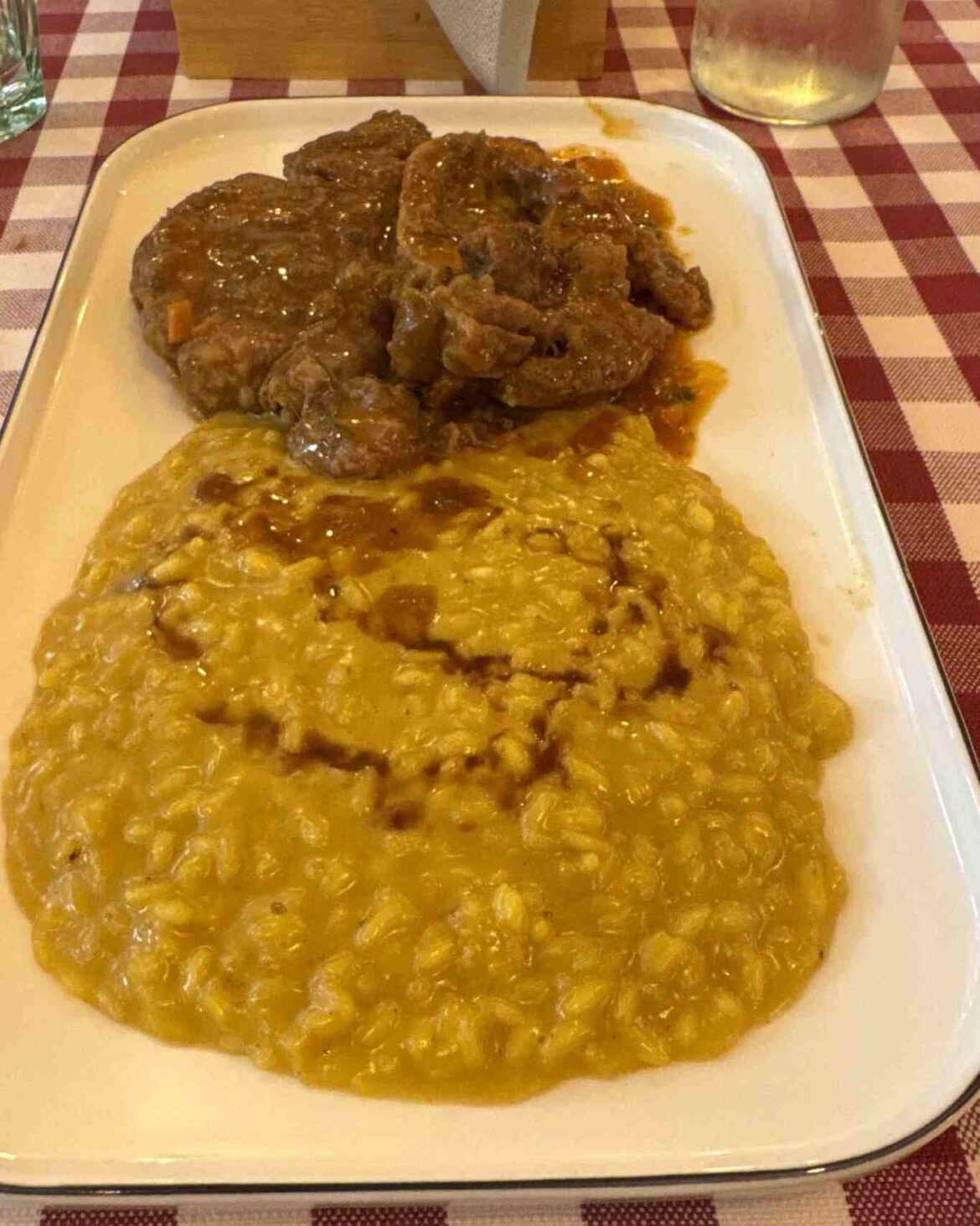 La nuova trattoria a Milano del pizzaiolo che fa le pizze, ma non qui